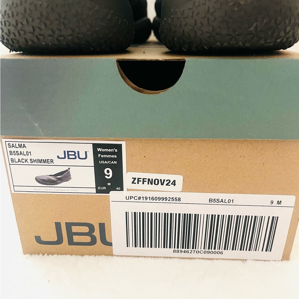 NIB JBU Black and Silver Slip-On Flats - Picture 2 of 14